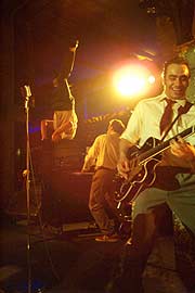 Dick Brave & The Backbeats (©Foto: Martin Schmitz)