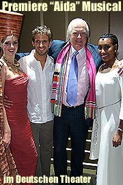 Bettina Mönch, Bernhard Forcher, Tim Rice und Ana Milva Gomez (Foto: Martin Schmitz)