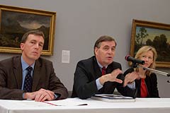 Pressekonferenz zur Ausstellungseröffnung: Kurator Dr. Herbert W. Rott, Generaldirektor der Bayerischen Staatsgemäldesammlungen Prof. Dr. Reinhold Baumstark, Tine Neher ( Presseleitung) (Foto: Martin Schmitz)
