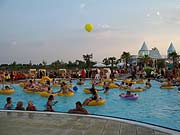 pool beim Südseezauber (Foto. Therme Erding)