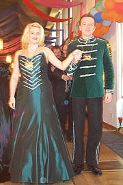 Diana I. und Alex II. regieren 2003 für die Narreninsel Wolfratshausen (Foto: Martin Schmitz)