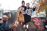 Narrhalla Prinzenpaares auf dem Viktualienmarkt am 11.11. (Foto: Marrika-Laila Maisel)
