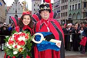 Das neue Narrhalla Prinzenpaar 2004 Ricardo I. und Karin II. (Foto: Martin Schmitz)