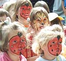Kinder geschminkt