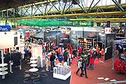 Marathonmesse in der Halle (Foto: Martin Schmitz)