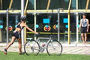 Dann begleitet mit Sambamusik geht es weiter mit dem Rad (Foto. Martin Schmitz)