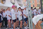 Toilettenschlange vor dem Start