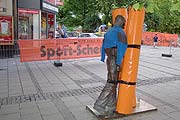 Sigi Sommer vor Läufern geschützt..