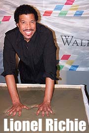 Linel Richie wurde am Samstag im Munich Olympic Walk of Stars aufgenommen (Foto: MMartin Schmitz)