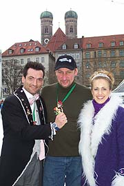 Veranstalter Able erhält einen Narrhalla-Orden (Foto: Martin Schmitz)