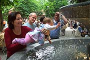 Brunnen für alt und jung (Foto: Martin Schmitz)