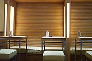 Coffee Fellows - die Sitznischen von vorne (©Bilde: Martin Schmitz)