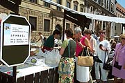 Spargel-Benefiz Verkauf