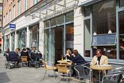 auf dem Trottoir viel Platz