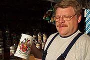 Erotik Krug bei Eder, außen brav, aber im Boden....