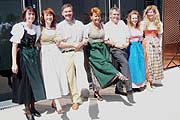 Da freut sich die Crew des Fremdenverkehrtsamtes (Foto: Marikka-Laila Maisel)
