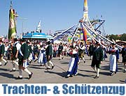 Trachten- und Schützenzug am Sonntag (Foto Martin schmitz)