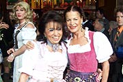 Regine Sixt und Barbara Herzsprung (Foto: Martin Schmitz)