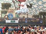 Hofbräuzelt Mittags