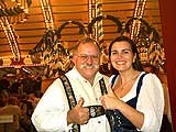 Löwenbräu Wirt Wiggerl Hagn und Tochter