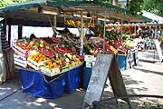 Wochenmarkt am Rotkreuzplatz (Foto: Martin Schmitz)