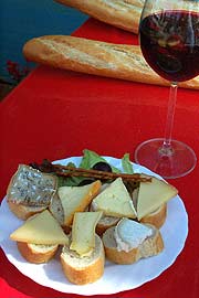 französisches essen + trinken im Petit Paris (Foto: Marikka-Laila Maisel)