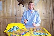 Das Original Plakat konnte auch von der Künstlerin signiert erworben werden (Foto: Martin schmitz)