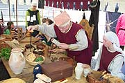 essen wie im Mittelalter (Bild: Martin Schmitz)