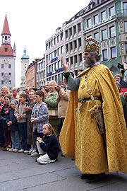 imgroßen Zelt