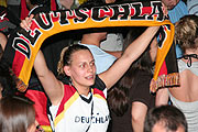 München feierte auf der Leopoldstraße den deutschen Einzug ins Finale der EM 2008 (Foto: MartiN Schmitz)