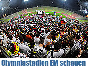 nun doch: Public Viewing im Olympiastadion (Foto. Ingrid Grossmann)