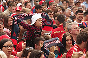 Fans auf dem Marienplatz (Foto: Martin Schmitz)