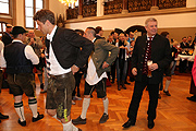 Ankunft im Rathaus (©Foto: Martin Schmitz)