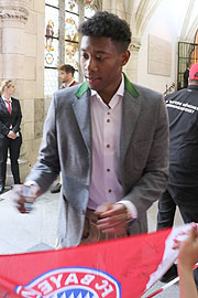 David Alaba nach der Meisterfeier 2018 auf dem Rathausbalkon (©Foto. Martin Schmitz)