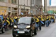 Einzug der Munich Volunteers (Foto: Nathalie Tandler)