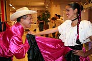 Grupo Folklórico Mi Linda Costa Rica (Foto: MartiN Schmitz)