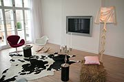 Muster-Wohnungstypen im Baukastensystem: „Nature“ mit warmen, luftigen Naturmaterialien (Foto: Martin Schmitz)
