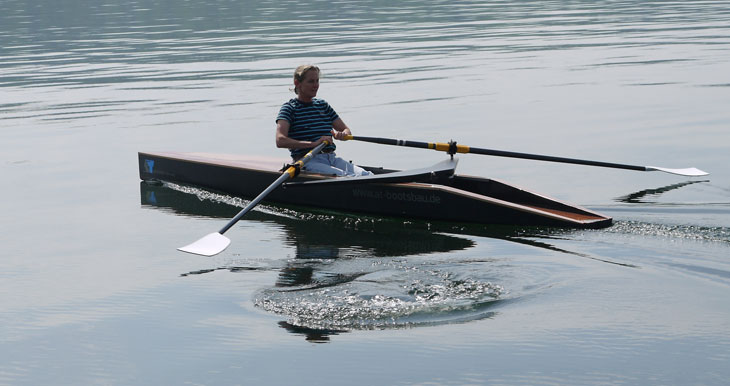 Gleitausleger statt Rollsitz: Ruderboot der anderen Art, Foto: Avantgarde Technologie 
