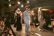 "Best of..." Susanne Wiebe auf dem Catwalk (Foto: Martin Schmitz)