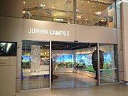 Junior Campiu der BMW Welt (©Foto: Martin Schmitz)