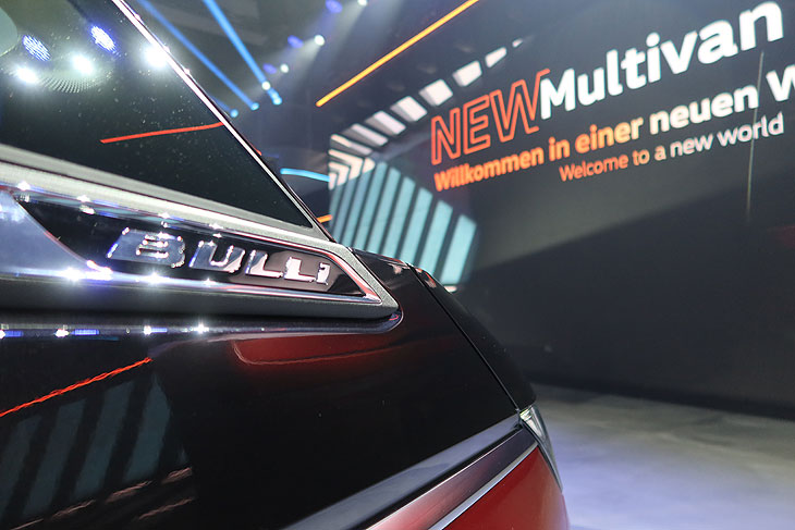  VW Multivan T7 (©Foto: Martin Schmitz)