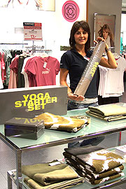 Joy Natural Life - Yoga Kollektion von Ursula Karven (Foto: Marikka_Laila Maisel)