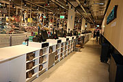 67 Kassen warten auf die Kunden des neuen Primark im PEP (©Foto: Martin Schmitz)