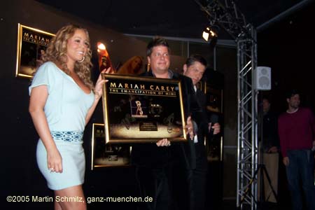 051130mariah_carey51