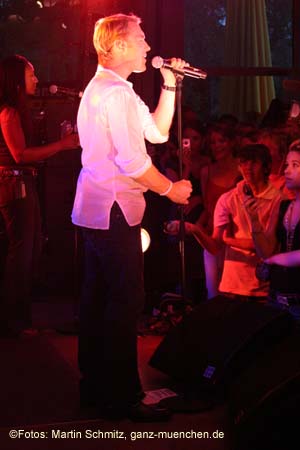 050628ronan_keating47