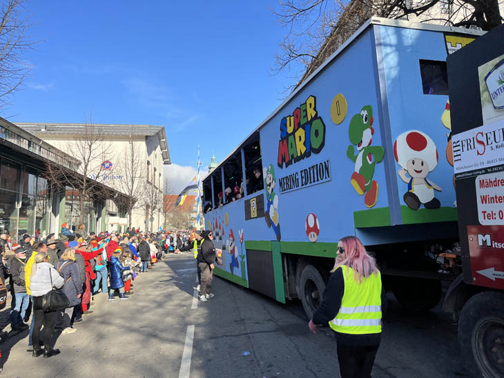 230212faschingszug136