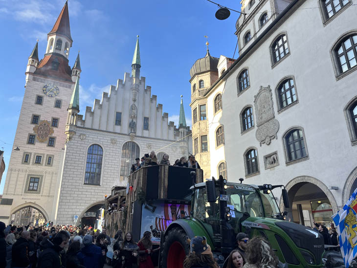 230212faschingszug216