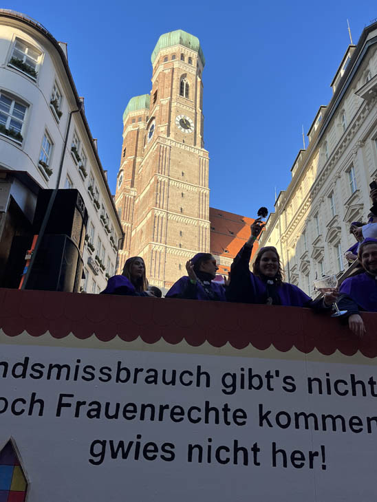 230212faschingszug233