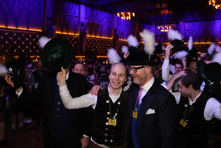 230210filserball126