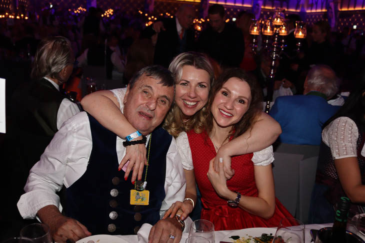 230210filserball149
